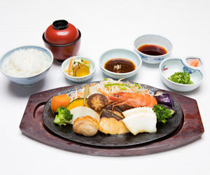 鉄板 海鮮焼き Teppan kaisenyaki - Grilled seafood